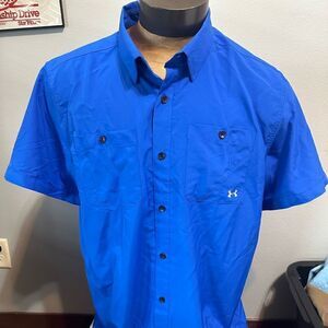 Under Armour HeatGear Mens XL Blue Short Sleeve Button Down